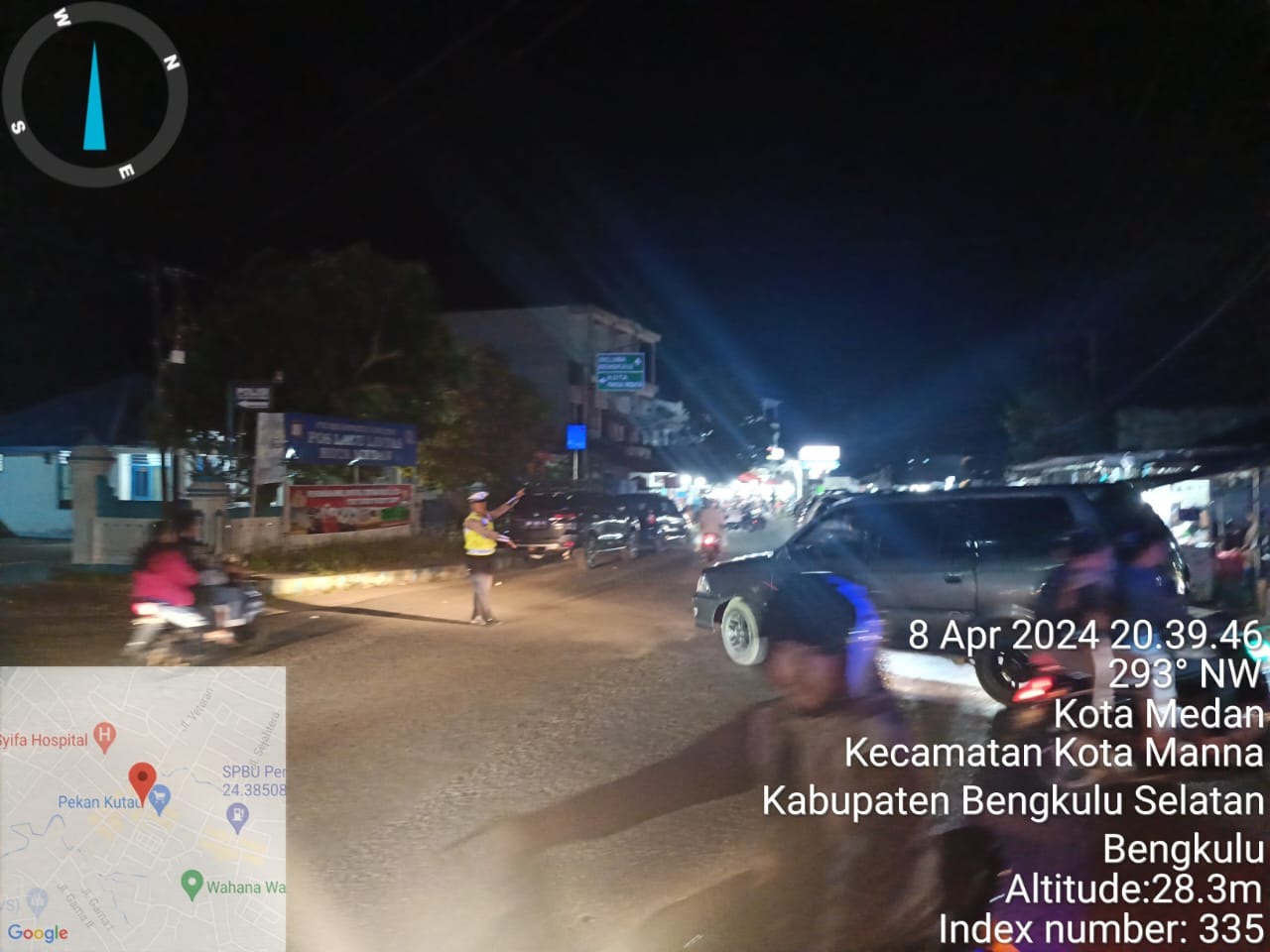 Sat Lantas Polres BS ,Patroli Blue Light Ciptakan  Kenyamanan Ibadah Shalat Tarawih