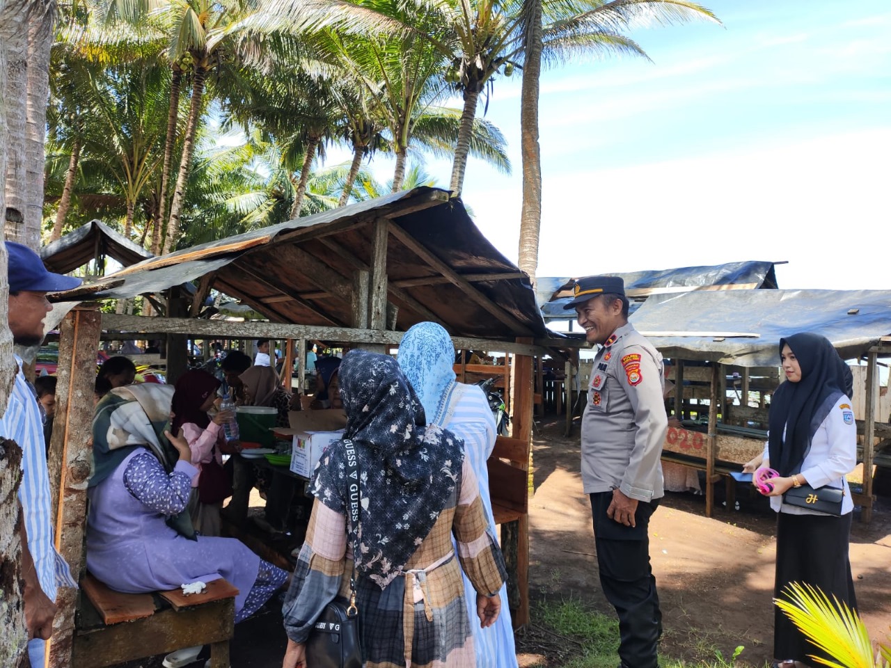 Personel Polsek Air Besi Amankan Objek Wisata Selama Libur Lebaran