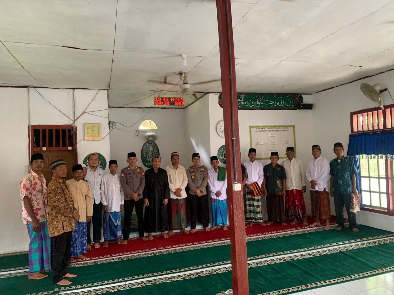 Kapolsek Kaur Utara Safari Jumat di Masjid  Al-Ikhlas Desa Tanjung Betung II