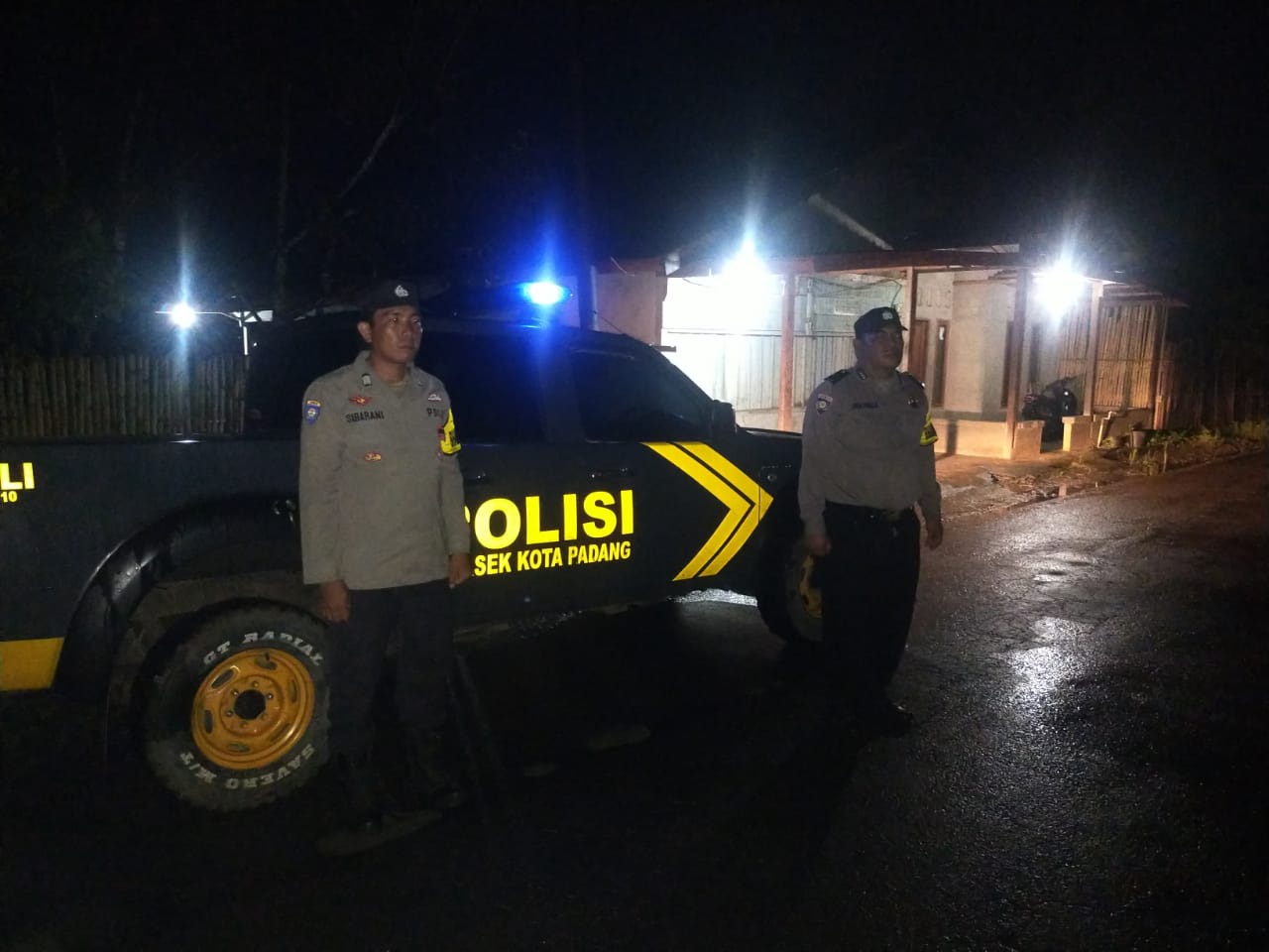 Antisipasi 3C, Personel Polsek Kota Padang Lakukan Patroli Malam    Rejang Lebong – Polsek Kotapadang Polres Rejang Lebong Polda Bengkulu Melaksanakan Kegiatan Patroli Antisipasi Tindak Pidana 3C Di Wilayah Hukum Polsek Kotapadang.  Kapolsek Kotapadang AK