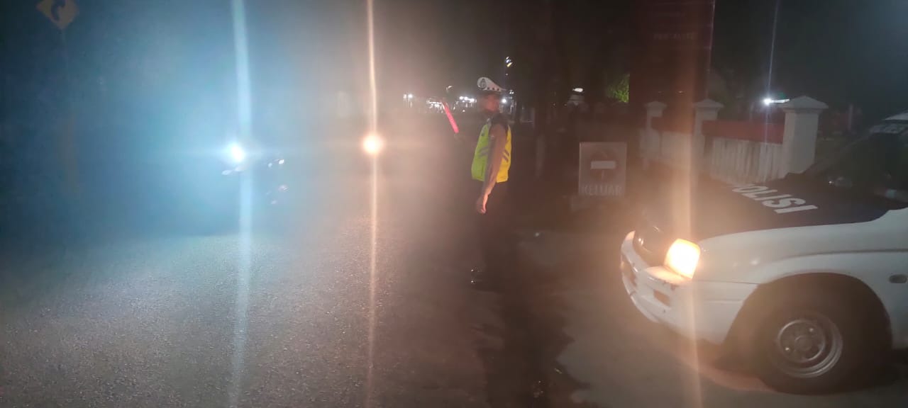 Jaga Kelancaran Arus Lalu Lintas, Sat Lantas Polres Kaur patroli Blue Light