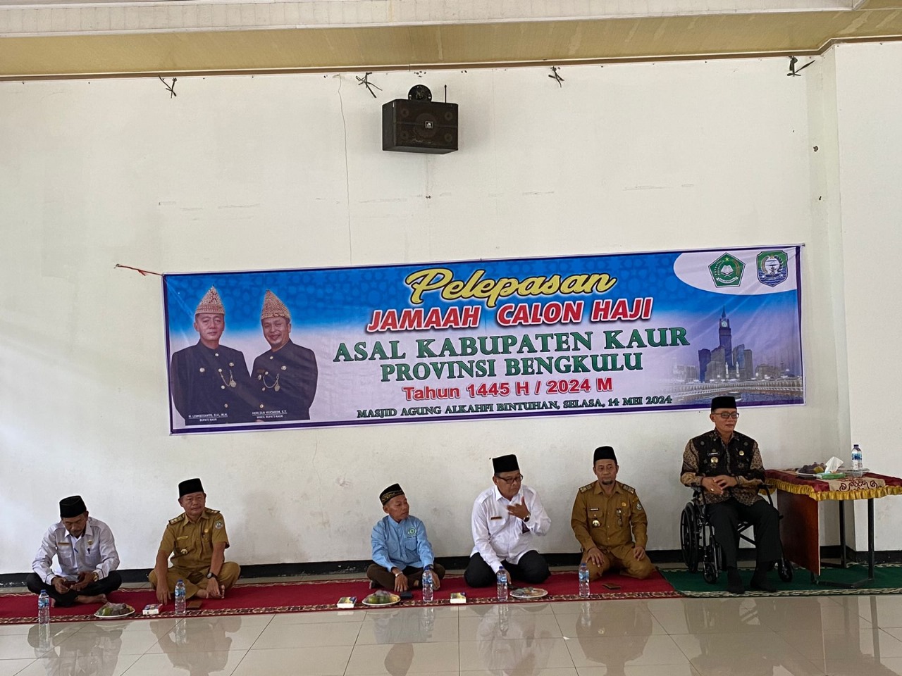 Polres Kaur Hadiri dan Lakukan Pengamanan Pelepasan Calon Jemaah Haji Kabupaten Kaur Tahun 1445 H / 2024 M 