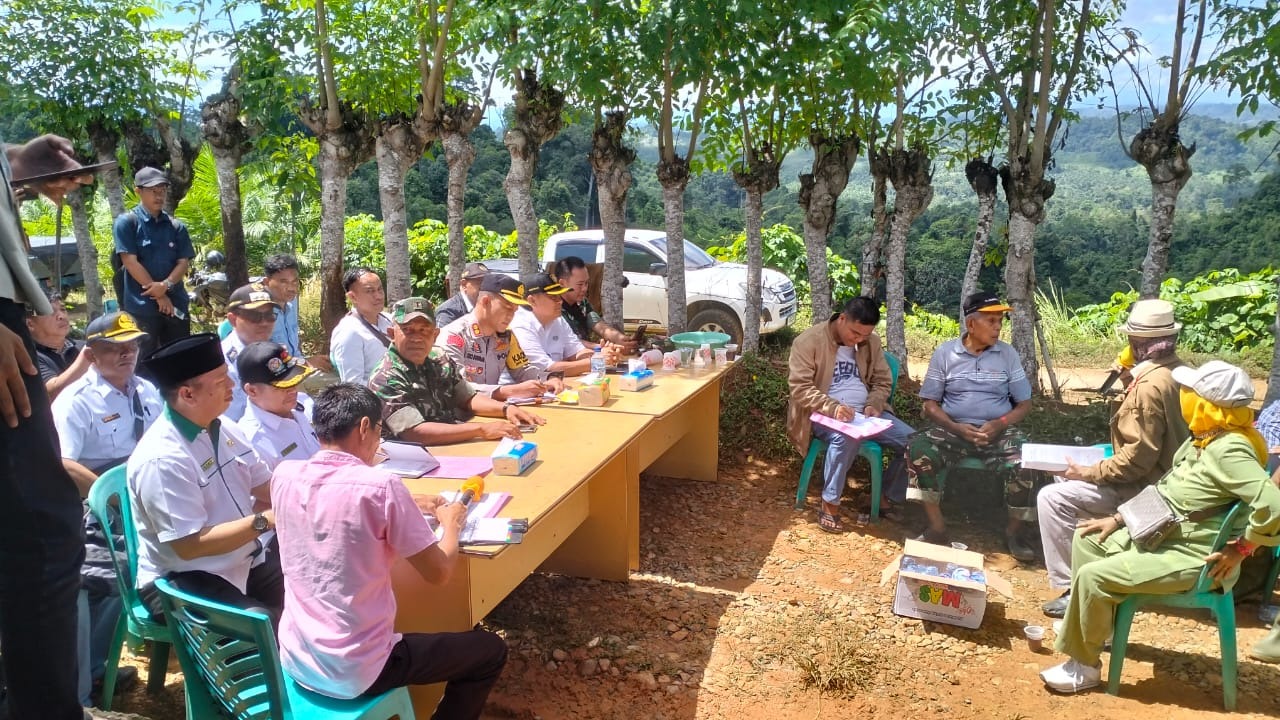 Polres Kaur Terjunkan Ratusan Personel dalalm Pengamanan Aksi Unjuk Rasa ASBS dan Forum Peduli Wilayah Kedurang 