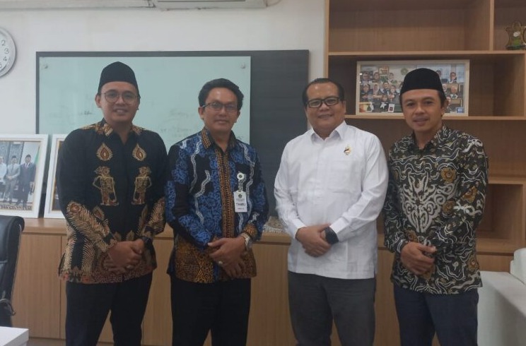 Pimpinan STIESNU Bengkulu dengan Kasubdit Ketenagaan Dirjen Dikti Kemenag RI