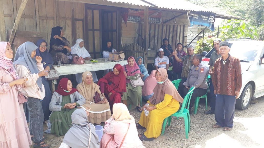 Deteksi Dini Guna Dengarkan Keluhan dan Curhatan Warga, Polsek Muara Sahung Gelar Jumat Curhat 