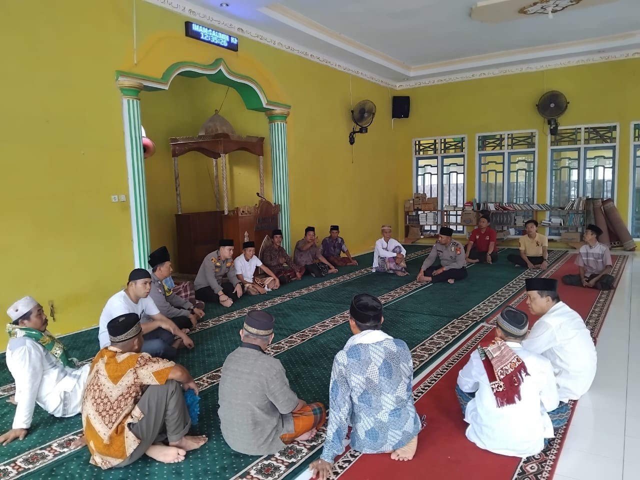 Pererat Tali Silahturahmi, Kaposlek Kaur Utara Safari Jumat di Masjid Al-Mukarama