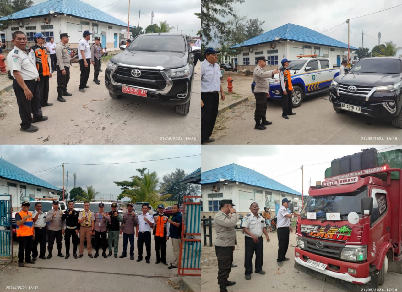 Pastikan Berjalan dengan Aman, Polsek KSKP Pulau Baai Monitoring Keberangkatan Kapal di Dermaga ASDP 