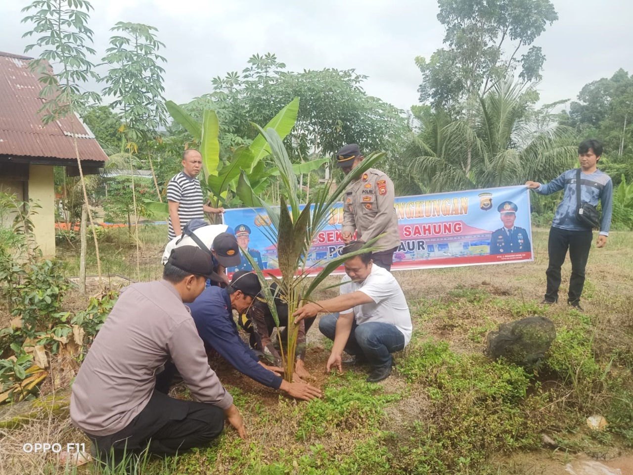 Bulan Bakti Lingkungan, Polres Muara Sahung Laksanakan Penanaman Pohon 