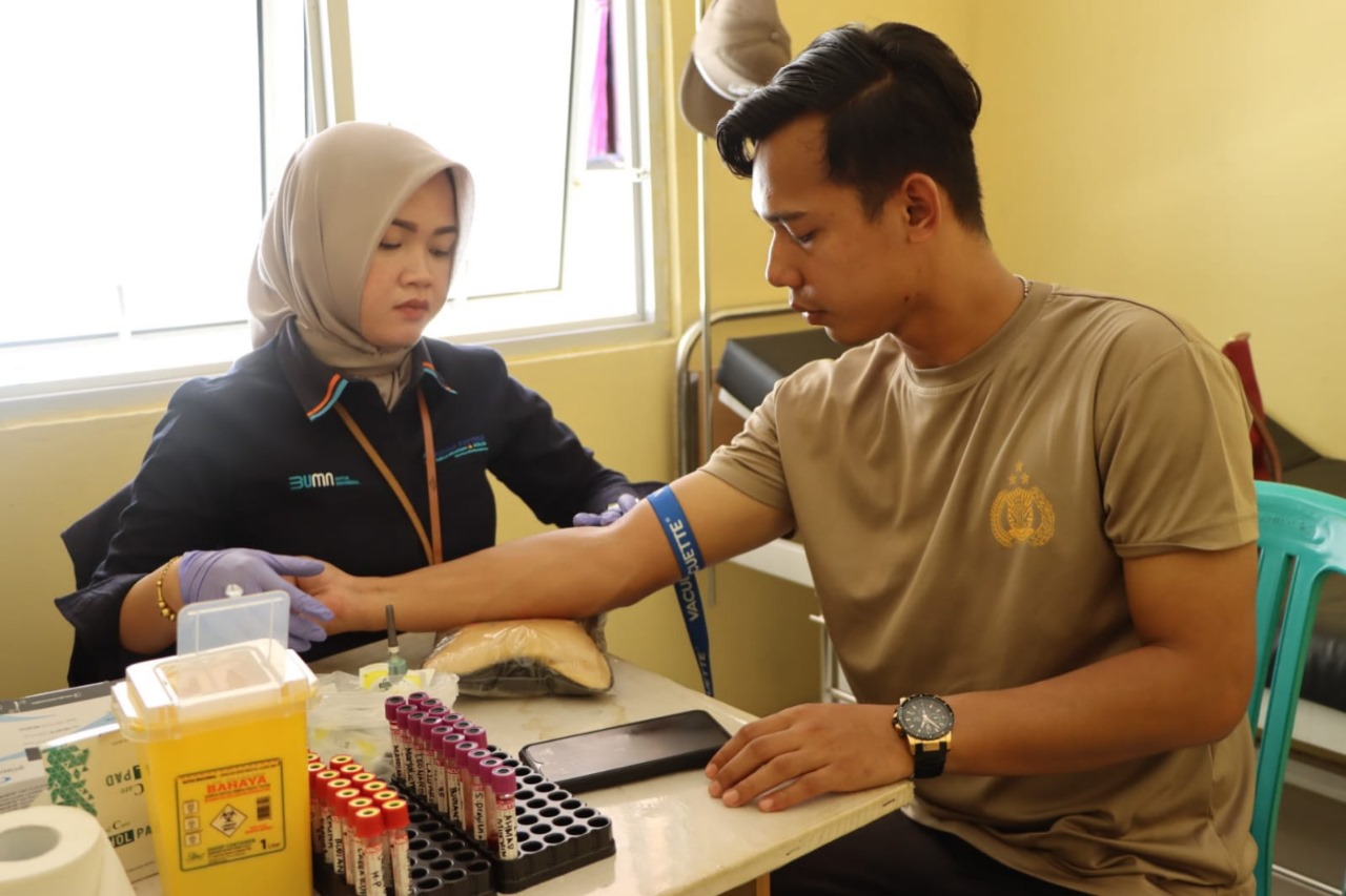 Pelihara dan Tingkatkan Kesehatan, Personel Polres Mukomuko dan Polsek Jajaran Ikuti Pemeriksaan Kesehatan