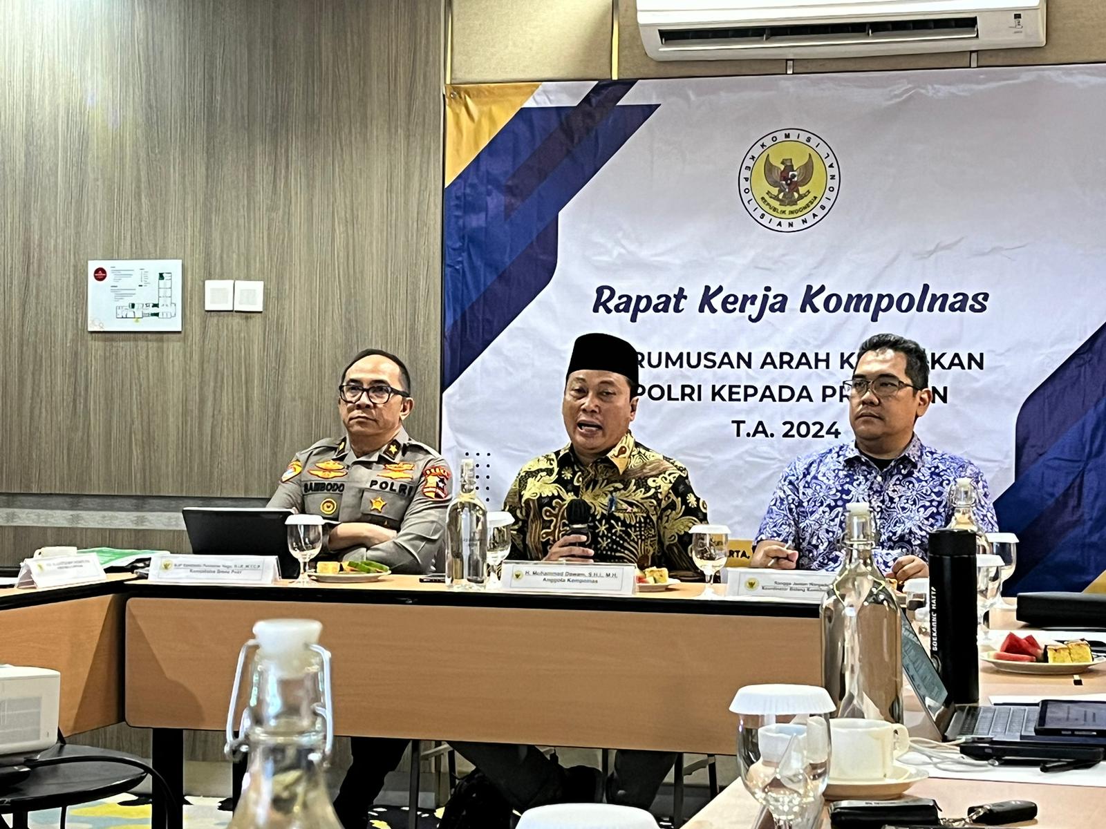 Kompolnas Menggelar FGD Dalam Rangka Menyusun Arah Kebijakan Polri Kwartal Pertama 2024