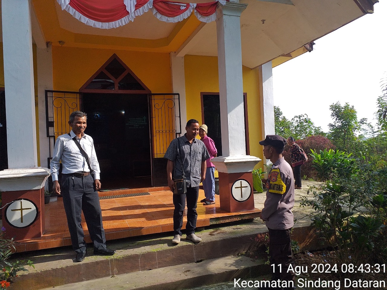Polsek Sindang Dataran Pengamanan Ibadah Gereja GKII Desa Bengko