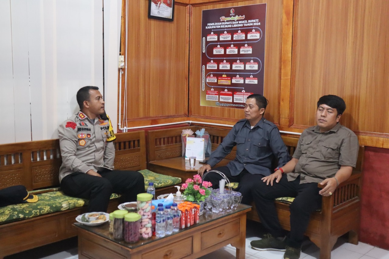 Tingkatkan Kerja Sama Dalam Pelaksanaan Pilkada Tahun 2024 Kapolres Rejang Lebong Koordinasi dan Silahturahmi dengan Bawaslu 
