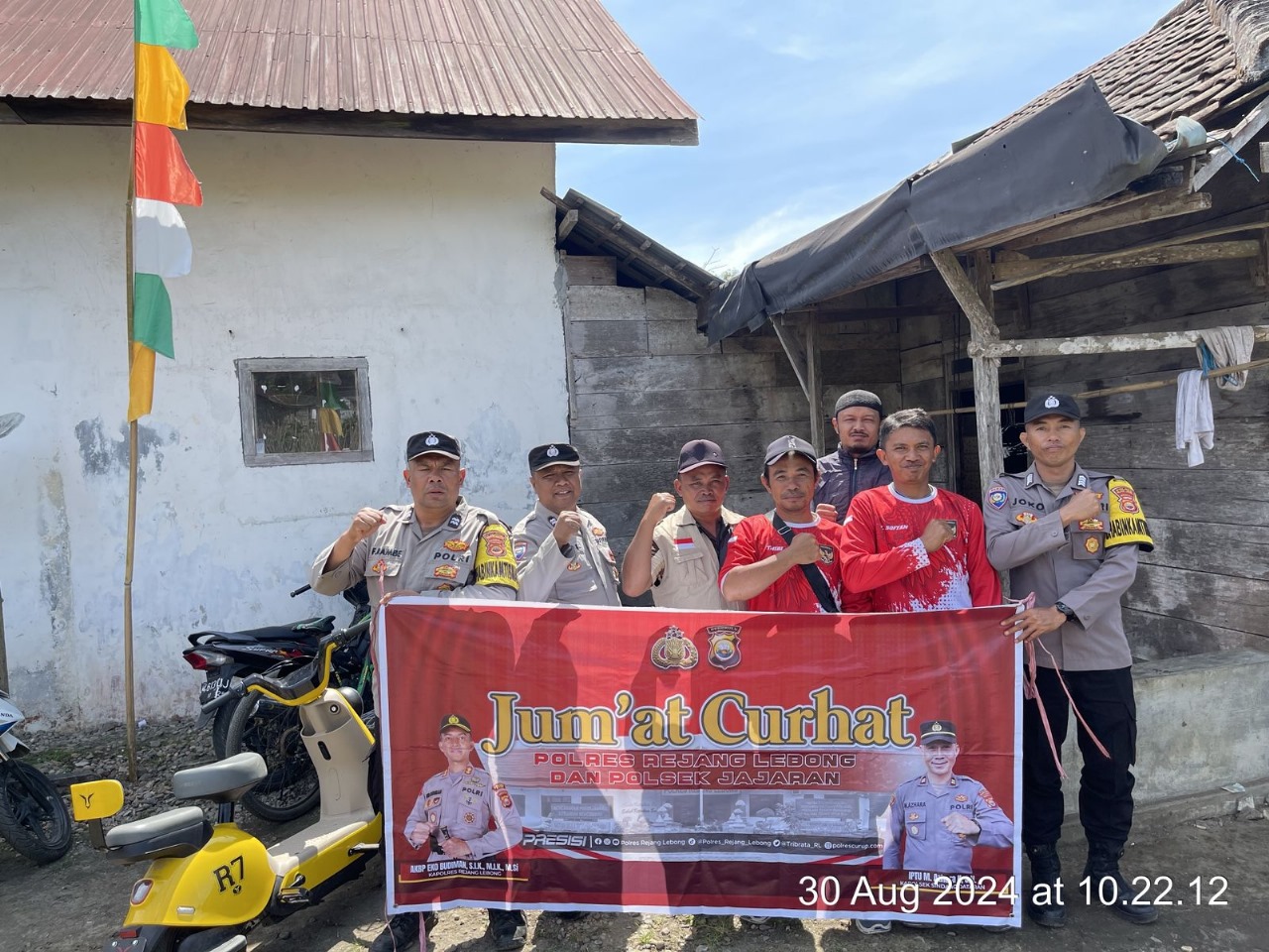 Sampaikan Pesan Jaga Kamtibmas, Polsek Sindang Dataran Jumat Curhat Bersama Warga 
