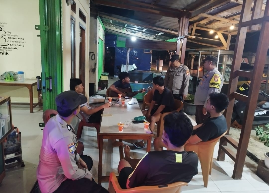 Ciptakan Kamtibmas Kondusif Jelang Pilkada Tahun 2024, Polsek Maje Laksanakan Patroli 