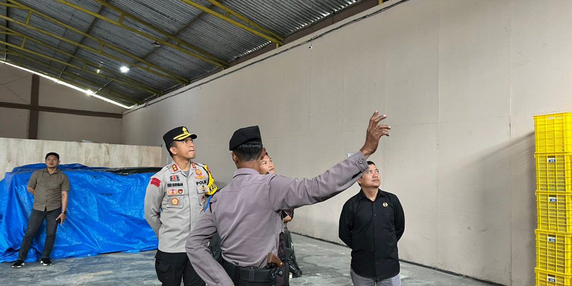 Mantap Praja, Kapolres Rejang Lebong Cek personil dan Sarana Prasarana gudang Logistik KPU