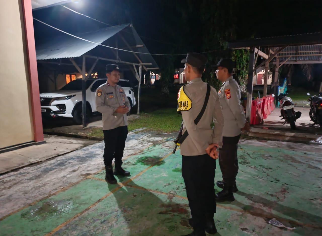 Apel Malam Piket Pelayanan Masyarakat Polsek Padang Guci Hulu