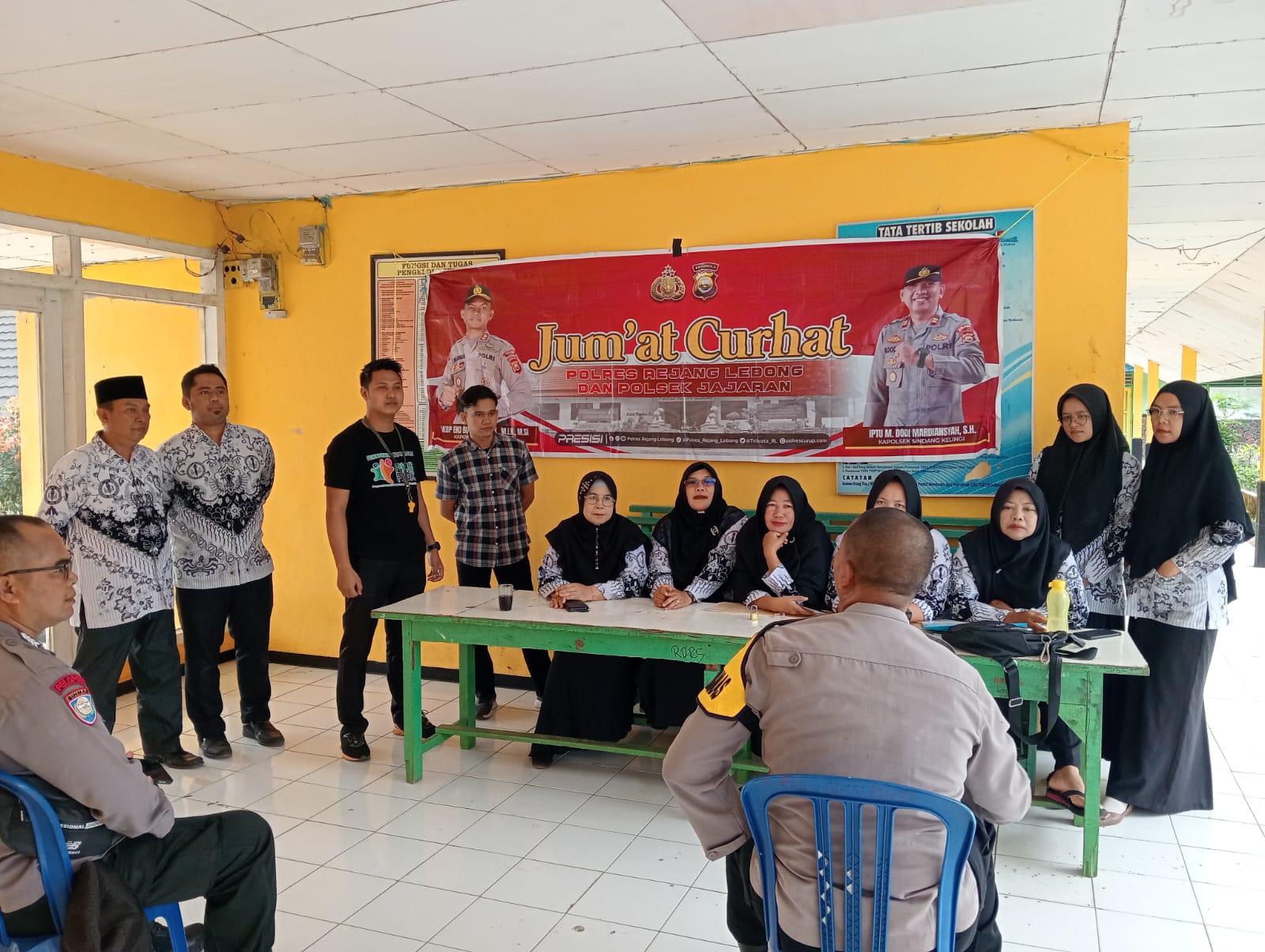 Polsek Sindang Kelingi Gelar Kegiatan Jumat Curhat untuk Meningkatkan Keamanan dan Keterlibatan Masyarakat