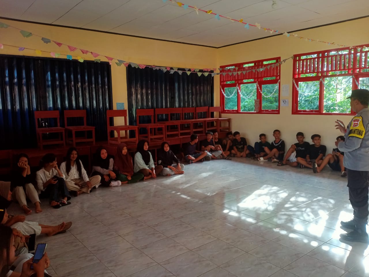 Polsek Kotapadang Gelar Sosialisasi Bahaya Kenakalan Remaja kepada Komunitas Remaja Kota Padang-SBI