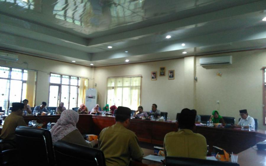 saat Rapat Banleg