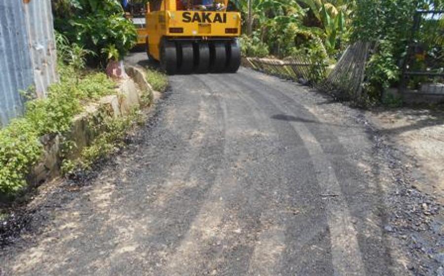 pengaspalan Jalan Gang Kalimantan