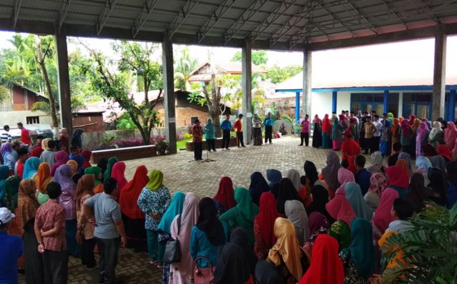 pejabat walikota saat apel gabungan di Dinas Pendidikan dan Kebudayaan Kota Bengkulu