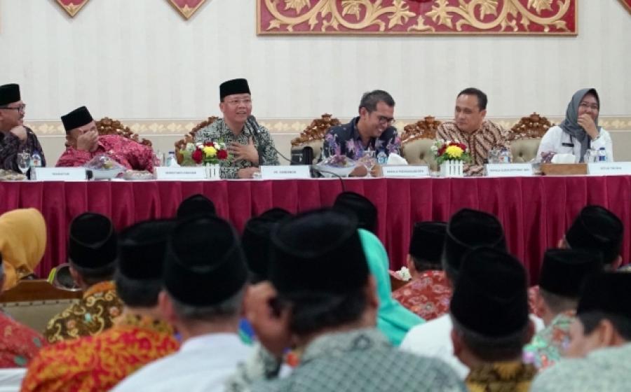 Entry Meeting audit lanjutan atas Laporan Keuangan Pemerintah daerah (LKPD) Provinsi Bengkulu tahun 2017 di gedung daerah Balai Semarak, Jumat (6/4/2018).