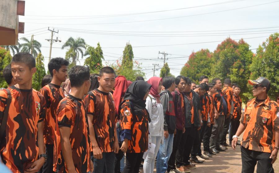 pasukan pemuda pancasila aksi siap melawan koruptor