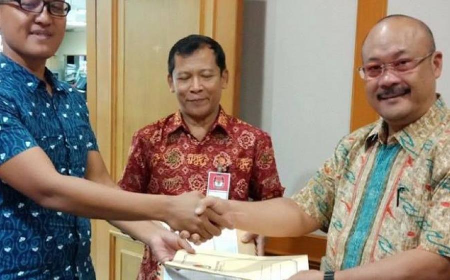 Timsel KPU Provinsi Bengkulu menyerahkan 10 nama calon anggota KPU Provinsi Bengkulu ke KPU RI
