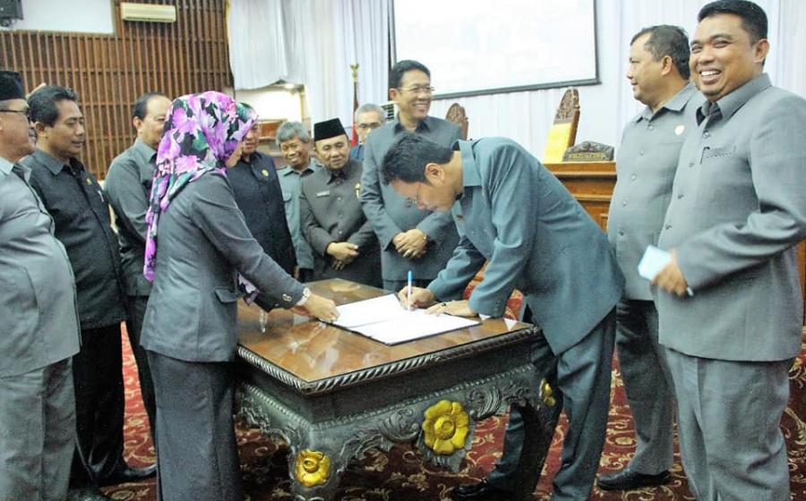 Paripurna DPRD provinsi