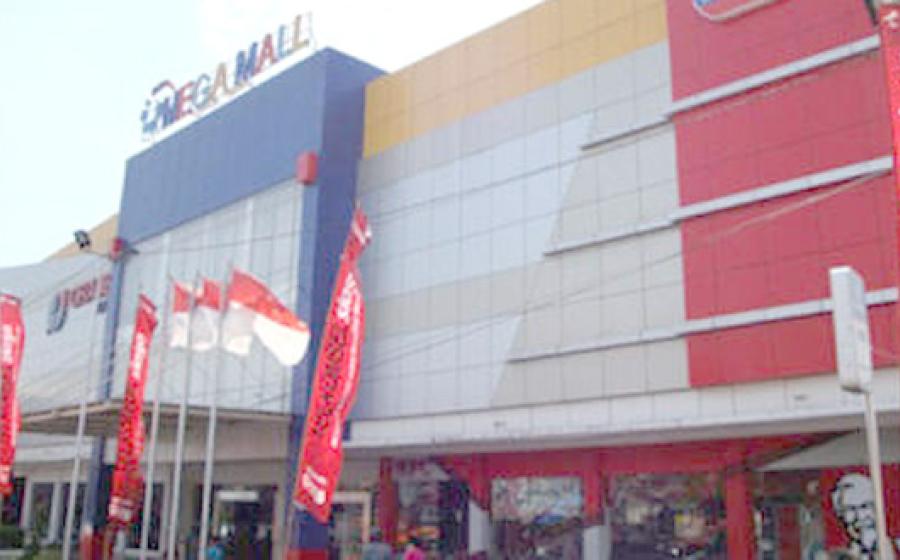 disdukcapil-buka-loket-perekaman-e-ktp-di-mega-mall