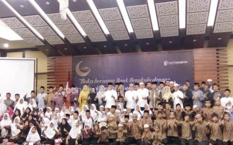 Bank Bengkulu Buka Bersama dan Santuni Anak Panti Asuhan