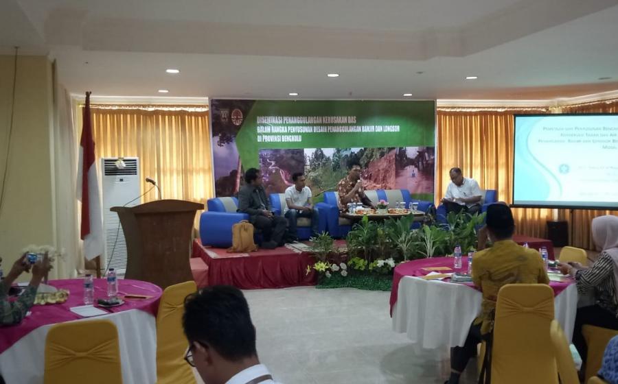 Pakar Hidrologi Fakultas Kehutanan Institut Pertanian Bogor