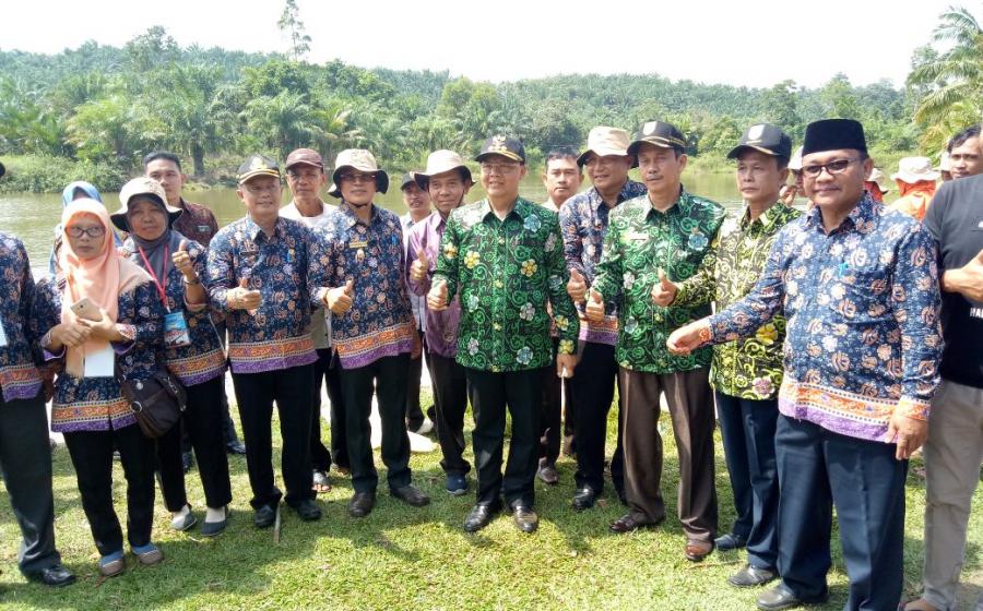  Plt Gubernur Kunjungi Lokasi Stand dan Display di Bengkulu Selatan