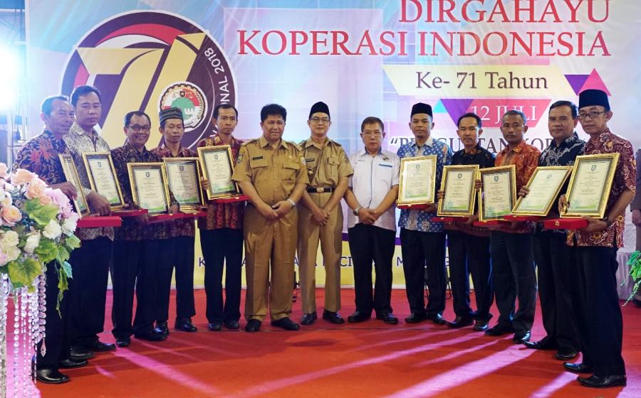 Diskop UKM Gelar Bazar Produk Koperasi