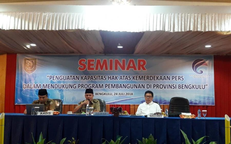 Ketua Dewan Pers Pusat Hadiri Seminar yang digelar Oleh Dinas Kominfo dan Statistik Provinsi Bengkulu