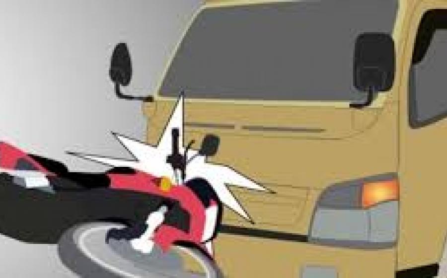 Motor vs Truk