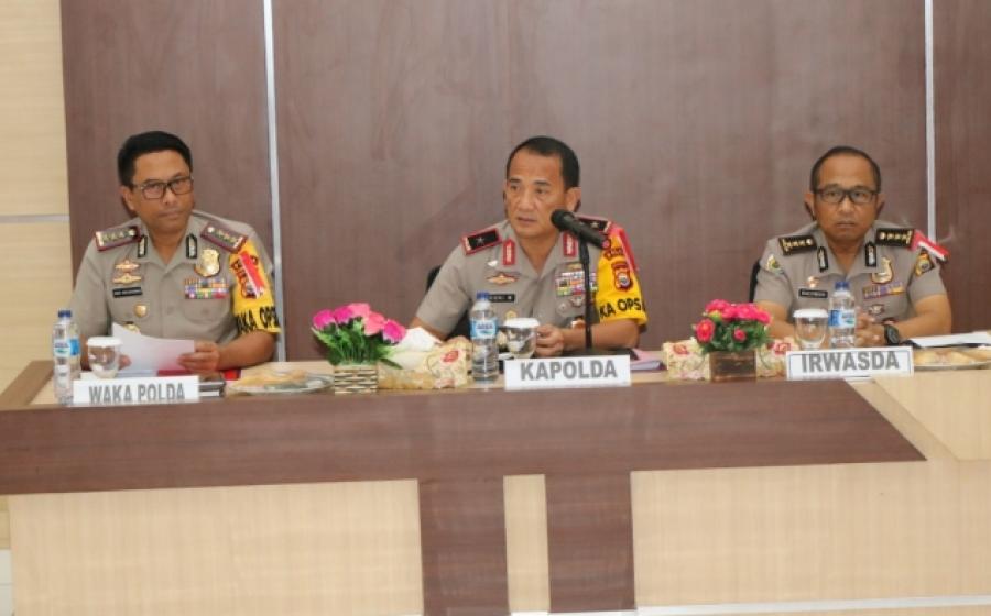 Hukum