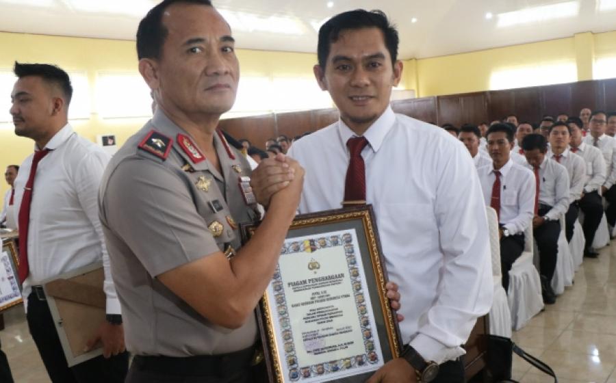 Hukum