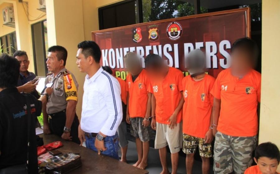 Hukum