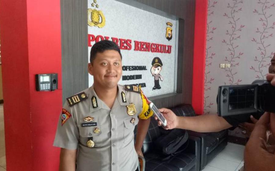 Hukum