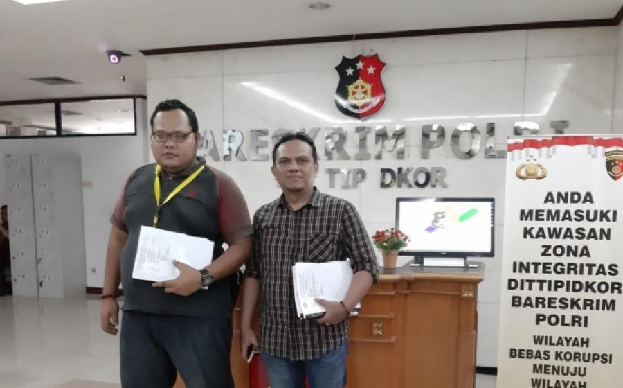 Hukum