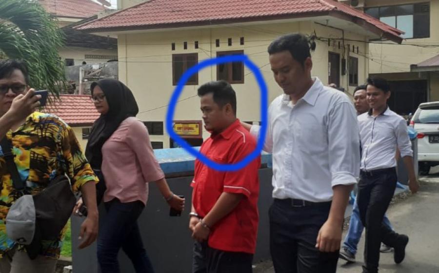 hukum
