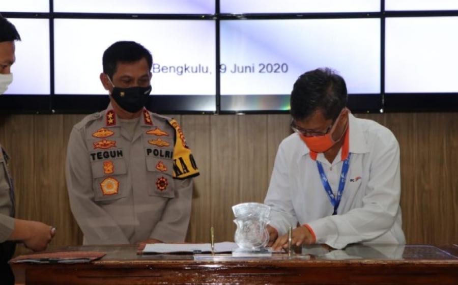Hukum