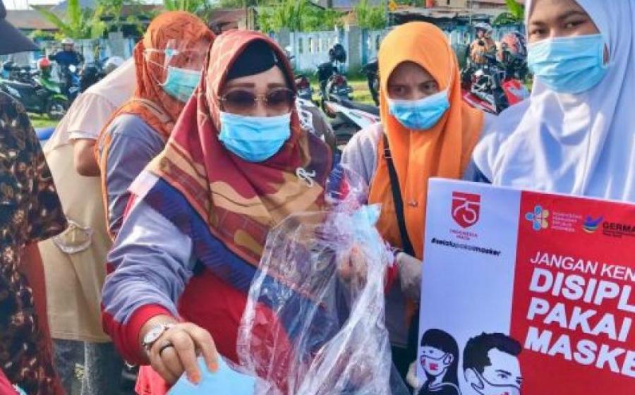 Gandeng Poltekkes Kemenkes, Camat Kampung Melayu Bagikan 1000 Masker Gratis