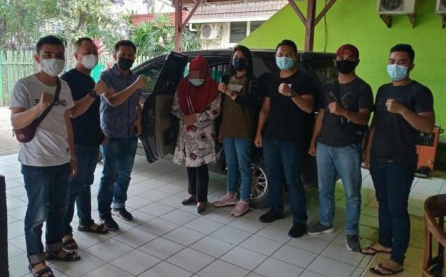 Hukum