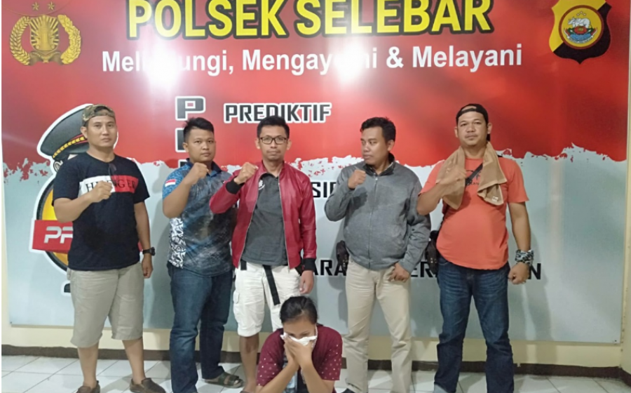 hukum