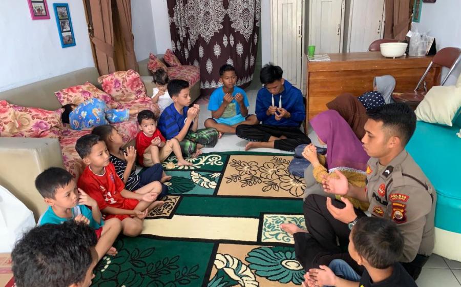 30 Santri Yati Disekolahkan Polisi