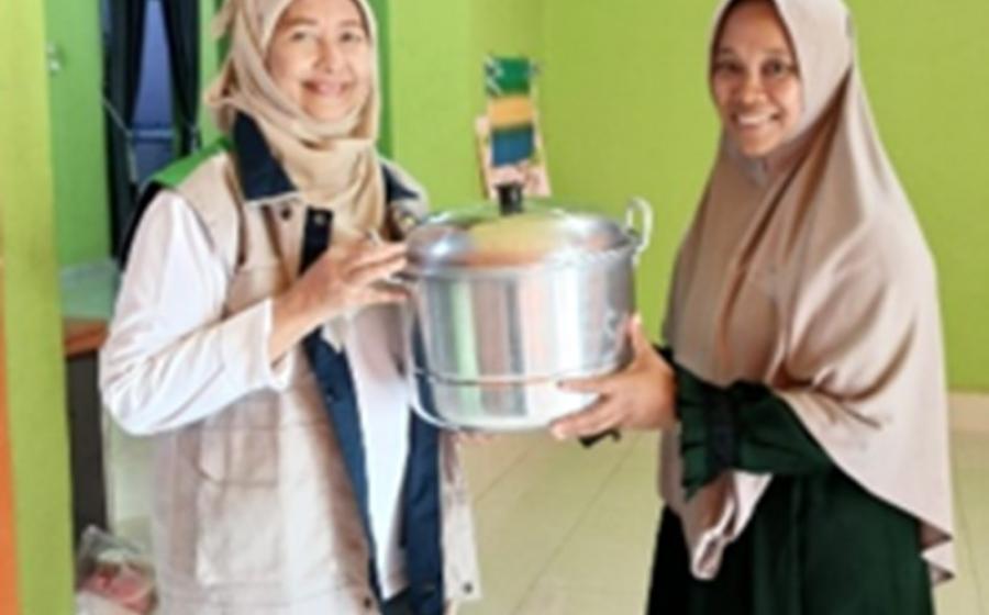 Peneliti UNIB Berbagi Ilmu Pemanfaatan Sorgum sebagai Makanan Alternatif di Desa Kemumu