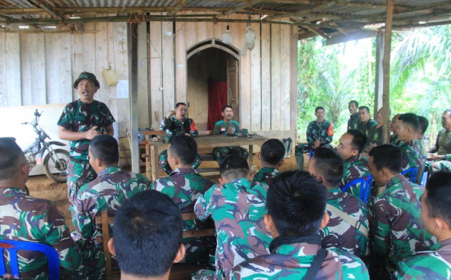 Pagi ini Dan Satgas Ambil Apel Pagi Satgas TMMD 
