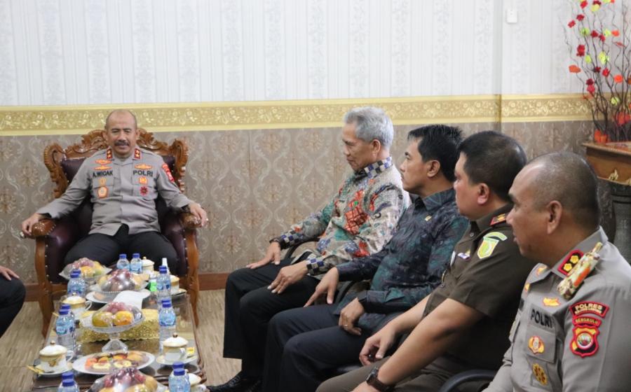 .